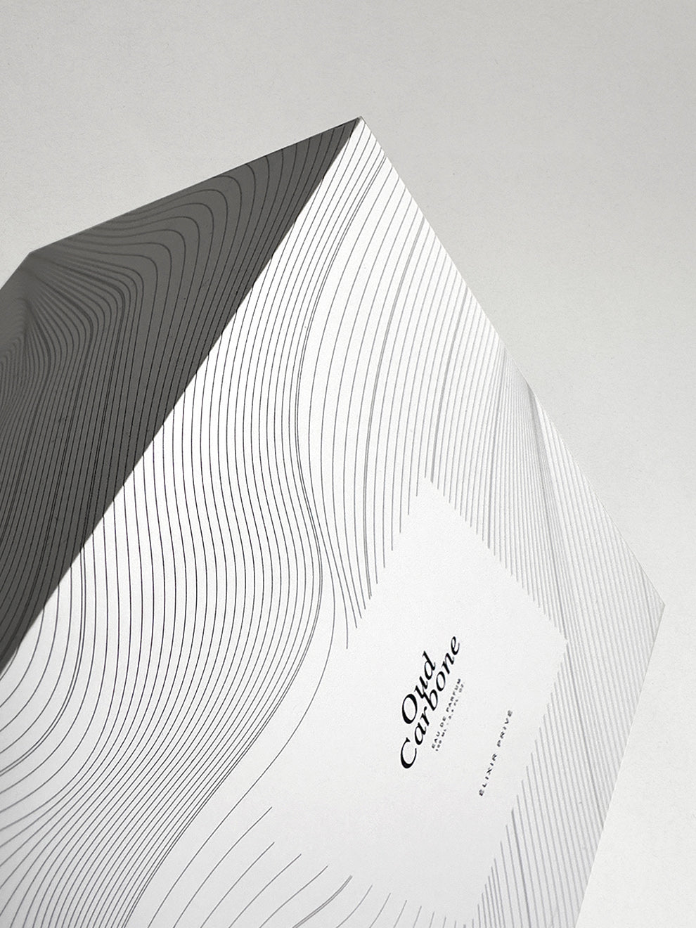 #OUDCARBONE #ÉLIXIRPRIVÉ #PARFUMPARIS #ATELIERPARFUM #BOISÉ #FLORAL #CITRONDITALIE, #MANDARINE, #ROSEBLACKBACCARA, #FLEURDORANGER, #TABAC, #OUDDULAOS, #MUSC, #NAGARMOTHA, #PATCHOULI, #SANTAL, #VETIVERHAÏTI, #CÈDRE, #AMBRE, #PARFUM, #PARIS