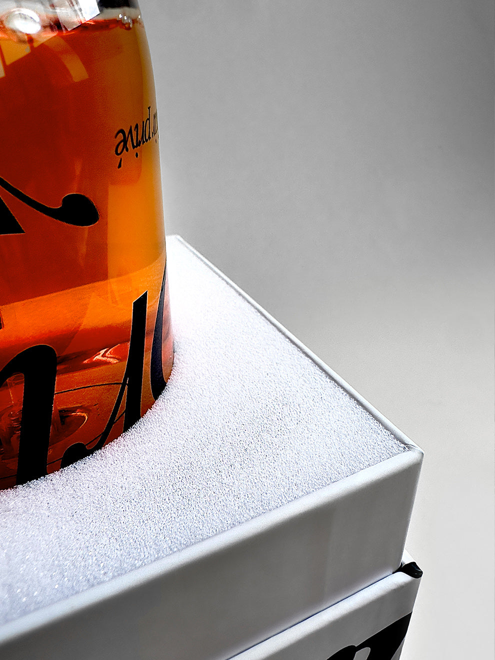 #CHÂTIMENT #ÉLIXIRPRIVÉ #PARFUMPARIS #ATELIERPARFUM #AMBRE #FLORAL #VANILLE #GRENADE #BERGAMOTE #BIGARADE #FLEURDORANGER #VELOURSDEPECHE #PATCHOULI #MUSCBLANC #LABDANUM #PERFUME #PARFUM #PARIS #ÉLIXIR