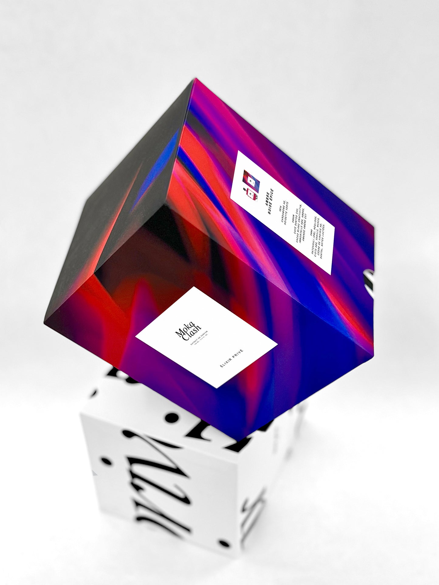 #MOKACLASH #OVERDOSE #Cardamome #NoisetteVerte #Café #Cacao #Ambre #Patchouli #Réglisse #Ciste #Vanille #Muscs #Cèdre #Santal #extrait #parfum #extraitdeparfum #ÉLIXIRPRIVÉ #PARIS