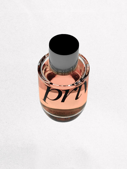 #SUCREBLANC #ÉLIXIRPRIVÉ #PARFUMPARIS #ATELIERPARFUM #NOTESFRUITÉES #POIVREROSE #POIRE #TUBÉREUSE #YLANGYLANG #JASMIN #MUSCSBLANCS #PATCHOULI #VANILLE #AMBRE #PERFUME #PARFUM #PARIS #SUCRE #BLANC #ÉLIXIR