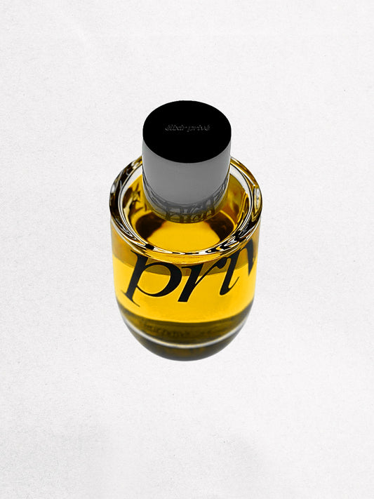 #OMBRECÉLESTE #ÉLIXIRPRIVÉ #PARFUMPARIS #ATELIERPARFUM #AMBRE #FLORAL #TRUFFE #CASSIS #YLANGYLANG #BERGAMOTE #ORCHIDÉE #GARDÉNIA #JASMIN #LOTUS #CACAODUMEXIQUE #PATCHOULI #VANILLE #PERFUME #PARFUM #PARIS #ÉLIXIR